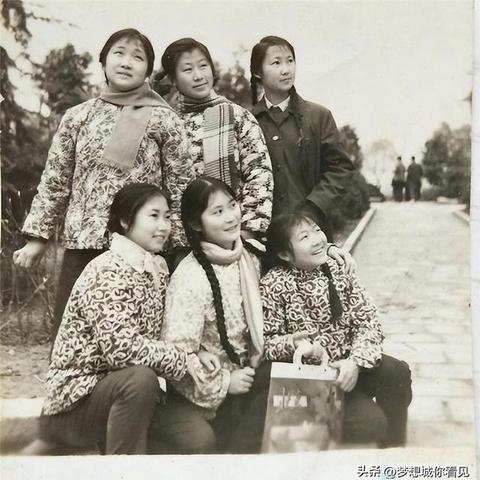 数字时代下的新版哥面貌揭秘