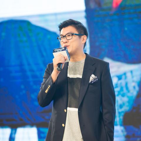 张亮最新动态，娱乐圈的璀璨之星闪耀登场